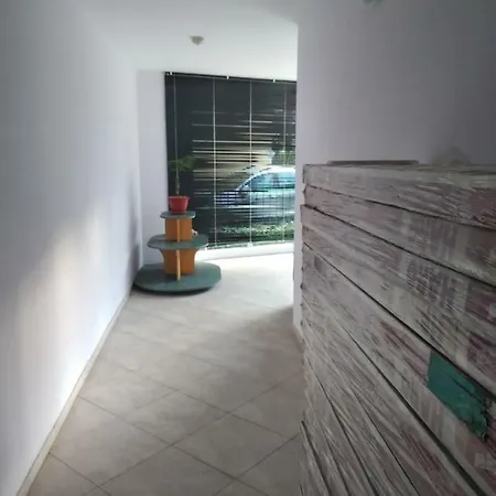 Ravda Apartment *
