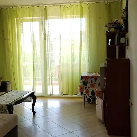 Ravda Apartment